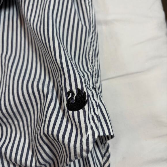 Gloria Vanderbilt womens blue white striped button down relaxed fit. Size L - Picture 4 of 7